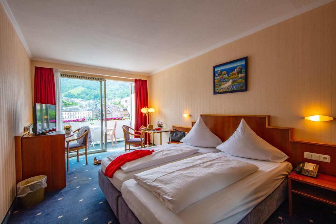 Moselstern Hotel Brixiade &Triton โคเคห์ม ภายนอก รูปภาพ